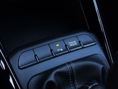 Kia Stonic 1.0 T-GDi MHEV Drive iMT 74 kW (100 CV) Kia Stonic 1.0 T-GDi MHEV Drive iMT 74 kW (100 CV)