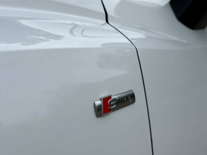 AudiQ3 Black line 35 TDI 110 kW (150 CV) S tronic Vehículo usado en Barcelona - 11 AudiQ3 Black line 35 TDI 110 kW (150 CV) S tronic Vehículo usado en Barcelona - 11