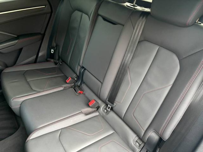 AudiQ3 Black line 35 TDI 110 kW (150 CV) S tronic Vehículo usado en Barcelona - 36 AudiQ3 Black line 35 TDI 110 kW (150 CV) S tronic Vehículo usado en Barcelona - 36