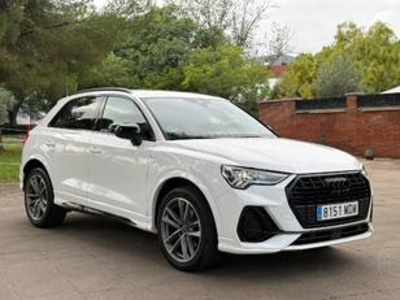 Audi Q3 Black line 35 TDI 110 kW (150 CV) S tronic Audi Q3 Black line 35 TDI 110 kW (150 CV) S tronic