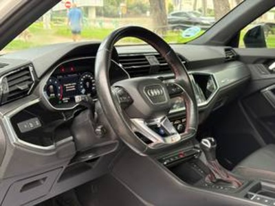 Audi Q3 Black line 35 TDI 110 kW (150 CV) S tronic Audi Q3 Black line 35 TDI 110 kW (150 CV) S tronic