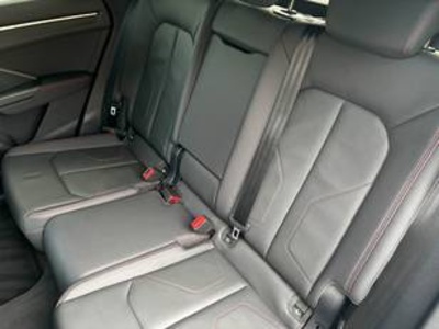 Audi Q3 Black line 35 TDI 110 kW (150 CV) S tronic Audi Q3 Black line 35 TDI 110 kW (150 CV) S tronic