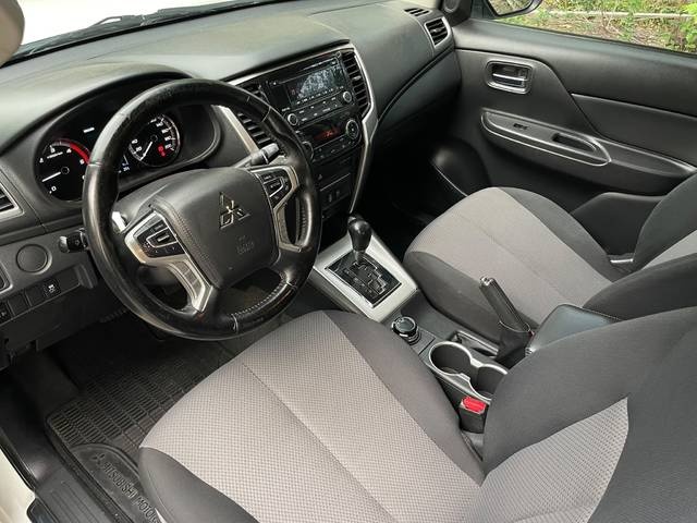 MitsubishiL200 220 DI-D M-Pro Auto 110 kW (150 CV) Vehículo usado en Barcelona - 2