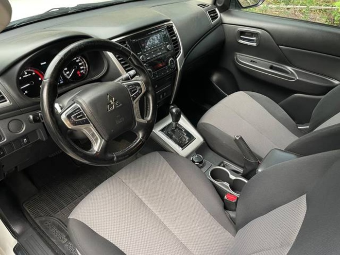 MitsubishiL200 220 DI-D M-Pro Auto 110 kW (150 CV) Vehículo usado en Barcelona - 2 MitsubishiL200 220 DI-D M-Pro Auto 110 kW (150 CV) Vehículo usado en Barcelona - 2