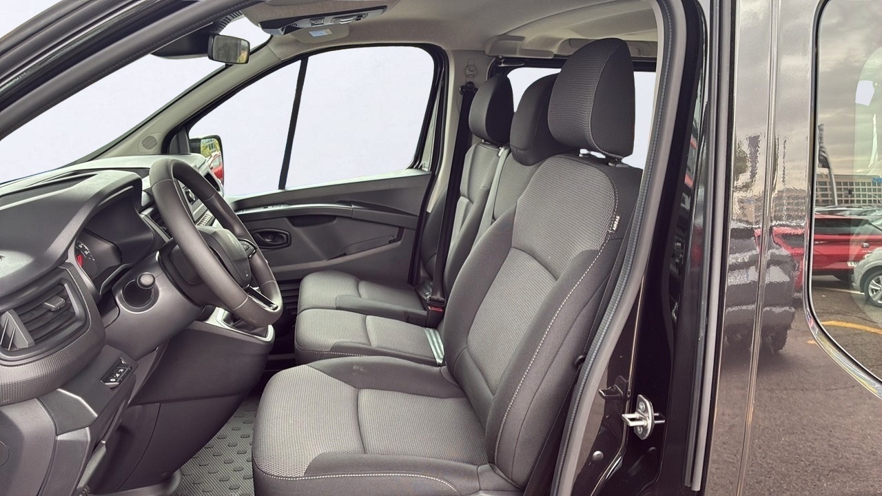 Renault Trafic Authentic Largo Energy Blue dCi 110 kW (150 CV) AT - foto 8 de Renault Trafic