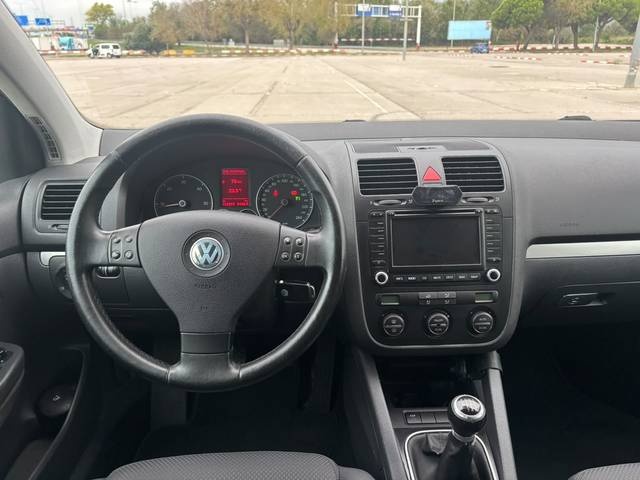 VolkswagenGolf Highline 2.0 TDI 4Motion 103 kW (140 CV) Vehículo usado en Barcelona - 12