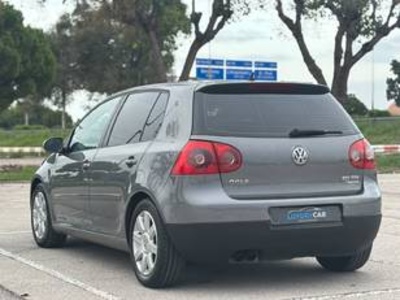 Volkswagen Golf Highline 2.0 TDI 4Motion 103 kW (140 CV) Volkswagen Golf Highline 2.0 TDI 4Motion 103 kW (140 CV)
