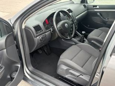 Volkswagen Golf Highline 2.0 TDI 4Motion 103 kW (140 CV) Volkswagen Golf Highline 2.0 TDI 4Motion 103 kW (140 CV)