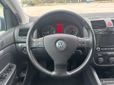Volkswagen Golf Highline 2.0 TDI 4Motion 103 kW (140 CV) Volkswagen Golf Highline 2.0 TDI 4Motion 103 kW (140 CV)