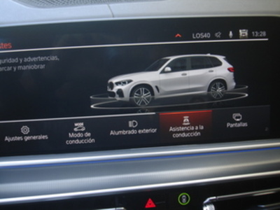 BMW X5 xDrive30d 210 kW (286 CV) BMW X5 xDrive30d 210 kW (286 CV)