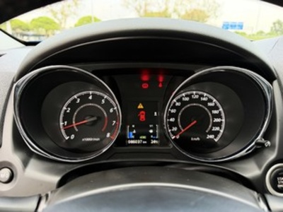 Mitsubishi ASX 200 MPI Spirit 110 kW (150 CV) Mitsubishi ASX 200 MPI Spirit 110 kW (150 CV)