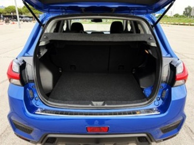 Mitsubishi ASX 200 MPI Spirit 110 kW (150 CV) Mitsubishi ASX 200 MPI Spirit 110 kW (150 CV)