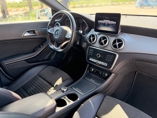 Mercedes-Benz CLA Shooting Brake 200 115 kW (156 CV)