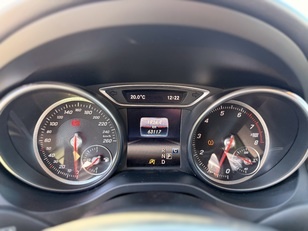Mercedes-Benz CLA Shooting Brake 200 115 kW (156 CV)