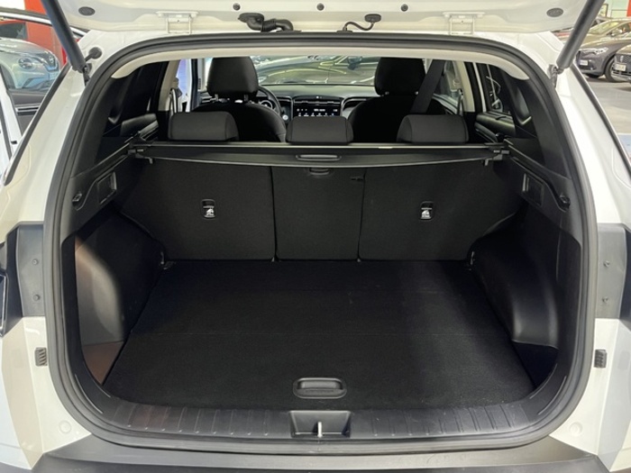HyundaiTucson 1.6 TGDI 48V Tecno 2C DCT 110 kW (150 CV) Vehículo usado en Barcelona - 34 HyundaiTucson 1.6 TGDI 48V Tecno 2C DCT 110 kW (150 CV) Vehículo usado en Barcelona - 34