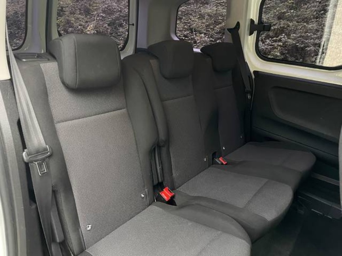 CitroenBerlingo BlueHDi 100 S&S Talla M Feel 75 kW (102 CV) Vehículo usado en Barcelona - 10 CitroenBerlingo BlueHDi 100 S&S Talla M Feel 75 kW (102 CV) Vehículo usado en Barcelona - 10