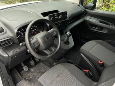 Citroen Berlingo BlueHDi 100 S&S Talla M Feel 75 kW (102 CV) Citroen Berlingo BlueHDi 100 S&S Talla M Feel 75 kW (102 CV)