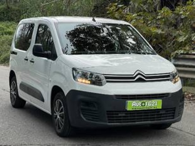 Citroen Berlingo BlueHDi 100 S&S Talla M Feel 75 kW (102 CV) Citroen Berlingo BlueHDi 100 S&S Talla M Feel 75 kW (102 CV)