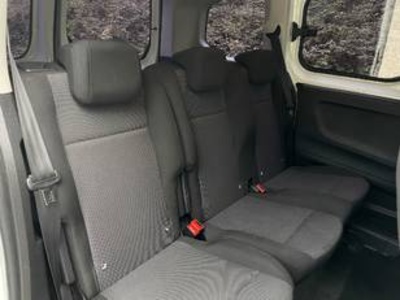 Citroen Berlingo BlueHDi 100 S&S Talla M Feel 75 kW (102 CV) Citroen Berlingo BlueHDi 100 S&S Talla M Feel 75 kW (102 CV)