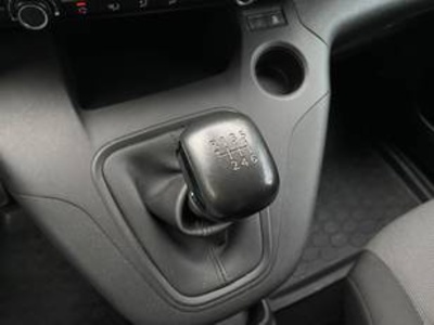 Citroen Berlingo BlueHDi 100 S&S Talla M Feel 75 kW (102 CV) Citroen Berlingo BlueHDi 100 S&S Talla M Feel 75 kW (102 CV)