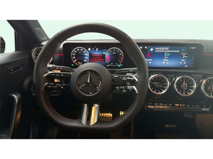 Mercedes-BenzClase A 180 100 kW (136 CV) Vehículo usado en Barcelona - 12 Mercedes-BenzClase A 180 100 kW (136 CV) Vehículo usado en Barcelona - 12