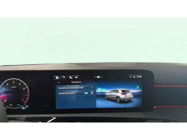 Mercedes-BenzClase A 180 100 kW (136 CV) Vehículo usado en Barcelona - 17