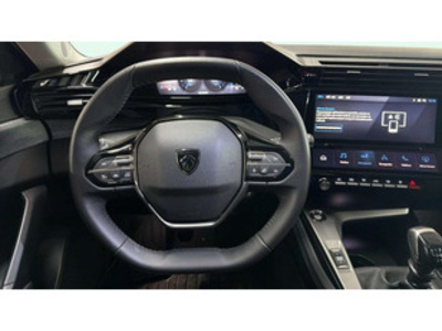 Peugeot 308 PureTech 130 S&S Allure 96 kW (130 CV) Peugeot 308 PureTech 130 S&S Allure 96 kW (130 CV)