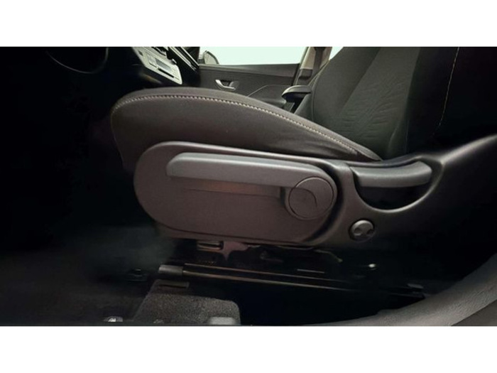 HyundaiKona 1.6 GDI HEV Maxx DT 101 kW (138 CV) Vehículo usado en Barcelona - 19 HyundaiKona 1.6 GDI HEV Maxx DT 101 kW (138 CV) Vehículo usado en Barcelona - 19
