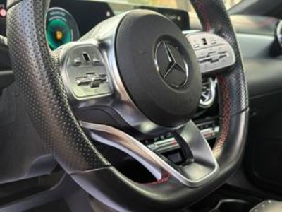 Mercedes-Benz CLA Shooting Brake 200 120 kW (163 CV) Mercedes-Benz CLA Shooting Brake 200 120 kW (163 CV)
