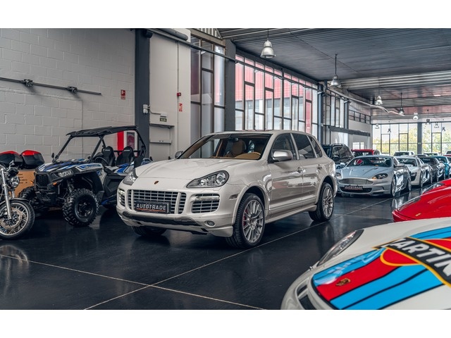 PorscheCayenne V8 Turbo Tiptronic 368 kW (500 CV)