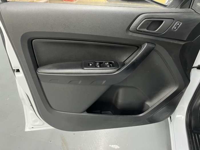 FordRanger Pickup 2.0 Ecoblue Doble Cabina XL 4x4 125 kW (170 CV) Vehículo usado en Barcelona - 14 FordRanger Pickup 2.0 Ecoblue Doble Cabina XL 4x4 125 kW (170 CV) Vehículo usado en Barcelona - 14
