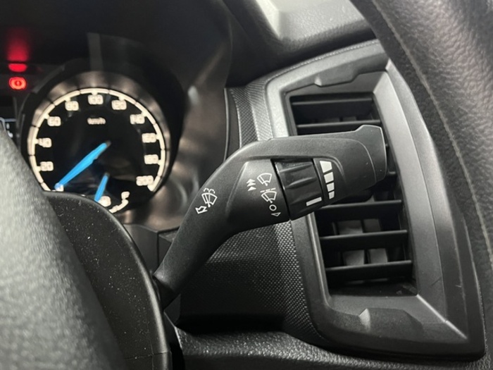 FordRanger Pickup 2.0 Ecoblue Doble Cabina XL 4x4 125 kW (170 CV) Vehículo usado en Barcelona - 19 FordRanger Pickup 2.0 Ecoblue Doble Cabina XL 4x4 125 kW (170 CV) Vehículo usado en Barcelona - 19
