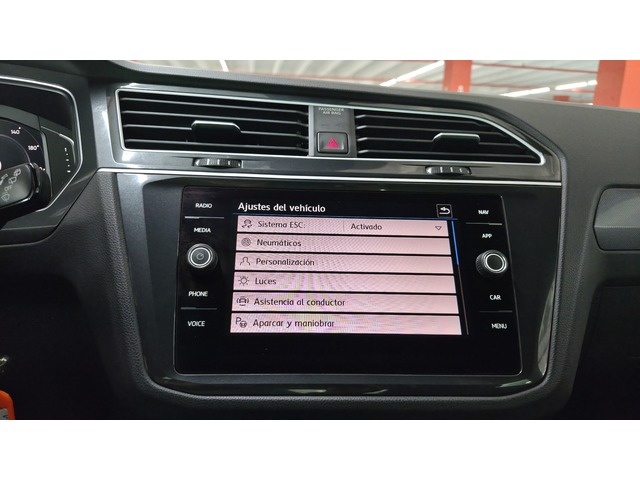 VolkswagenTiguan Sport 1.5 TSI 110 kW (150 CV) DSG Vehículo usado en Barcelona - 24