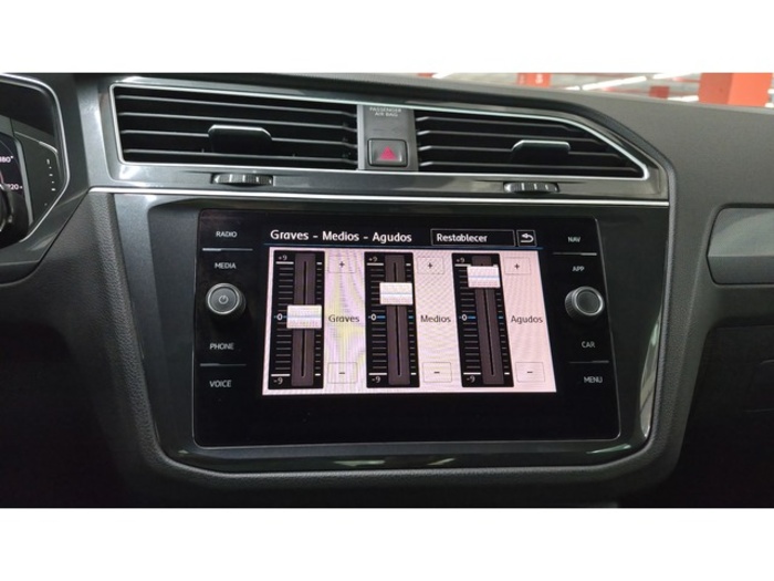 VolkswagenTiguan Sport 1.5 TSI 110 kW (150 CV) DSG Vehículo usado en Barcelona - 27 VolkswagenTiguan Sport 1.5 TSI 110 kW (150 CV) DSG Vehículo usado en Barcelona - 27