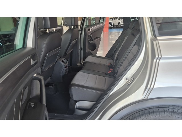VolkswagenTiguan Sport 1.5 TSI 110 kW (150 CV) DSG Vehículo usado en Barcelona - 50