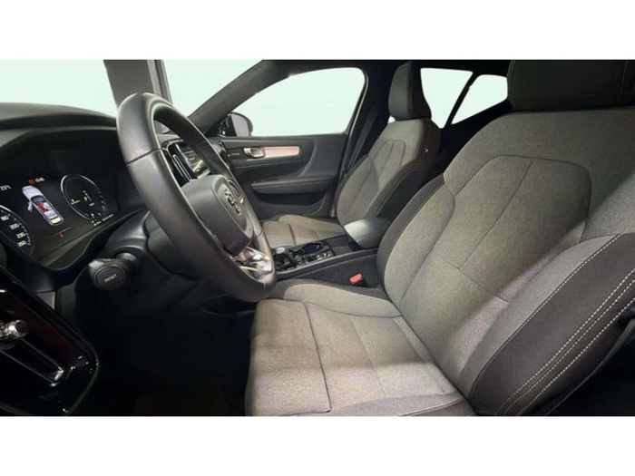 VolvoXC40 T4 PHEV Recharge Plus Bright Auto 155 kW (211 CV) Vehículo usado en Barcelona - 12 VolvoXC40 T4 PHEV Recharge Plus Bright Auto 155 kW (211 CV) Vehículo usado en Barcelona - 12