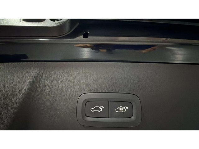 VolvoXC40 T4 PHEV Recharge Plus Bright Auto 155 kW (211 CV) Vehículo usado en Barcelona - 25
