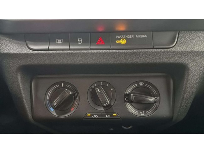 SkodaFabia 1.0 TSI Ambition 70 kW (95 CV) Vehículo usado en Barcelona - 15 SkodaFabia 1.0 TSI Ambition 70 kW (95 CV) Vehículo usado en Barcelona - 15