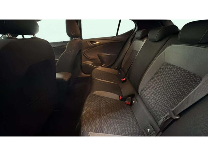 OpelAstra 1.2 Turbo XHT Elegance 96 kW (130 CV) Vehículo usado en Barcelona - 10 OpelAstra 1.2 Turbo XHT Elegance 96 kW (130 CV) Vehículo usado en Barcelona - 10