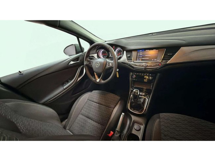 OpelAstra 1.2 Turbo XHT Elegance 96 kW (130 CV) Vehículo usado en Barcelona - 11 OpelAstra 1.2 Turbo XHT Elegance 96 kW (130 CV) Vehículo usado en Barcelona - 11