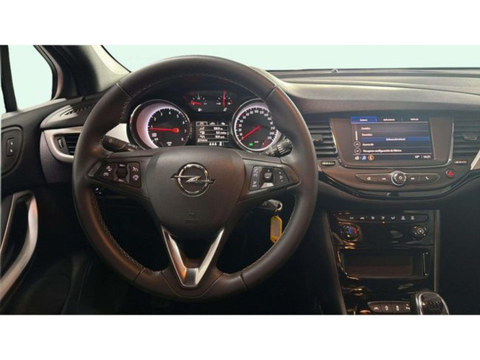 OpelAstra 1.2 Turbo XHT Elegance 96 kW (130 CV) Vehículo usado en Barcelona - 12 OpelAstra 1.2 Turbo XHT Elegance 96 kW (130 CV) Vehículo usado en Barcelona - 12