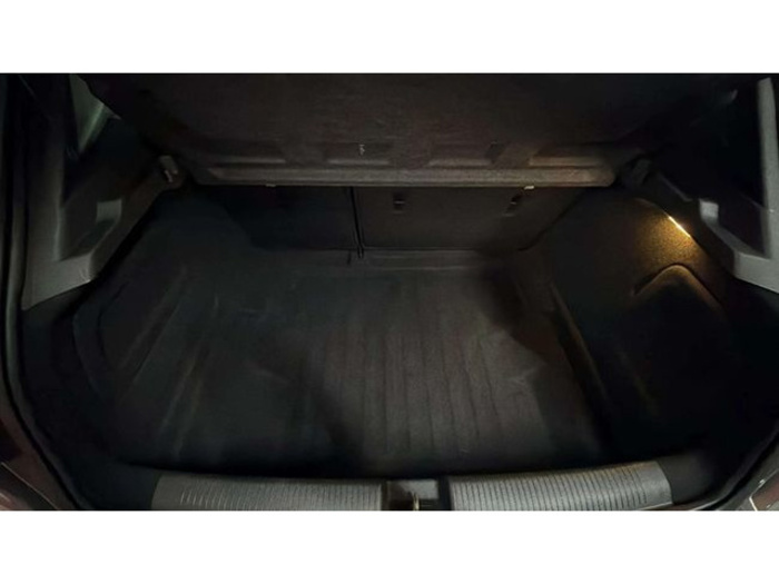 OpelAstra 1.2 Turbo XHT Elegance 96 kW (130 CV) Vehículo usado en Barcelona - 18 OpelAstra 1.2 Turbo XHT Elegance 96 kW (130 CV) Vehículo usado en Barcelona - 18