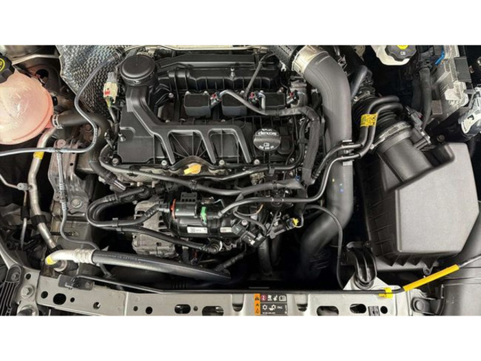 OpelAstra 1.2 Turbo XHT Elegance 96 kW (130 CV) Vehículo usado en Barcelona - 19 OpelAstra 1.2 Turbo XHT Elegance 96 kW (130 CV) Vehículo usado en Barcelona - 19