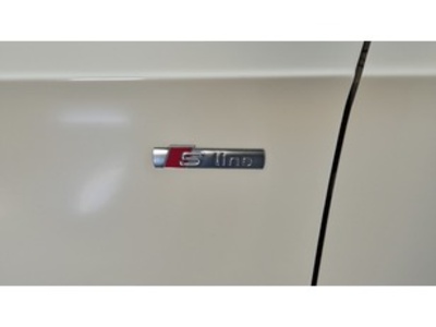 Audi A3 Sportback S line edition 1.4 TFSI 92 kW 90 kW (122 CV) Audi A3 Sportback S line edition 1.4 TFSI 92 kW 90 kW (122 CV)