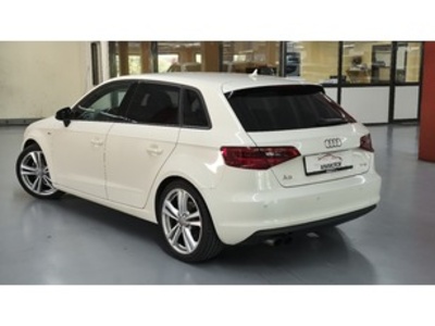 Audi A3 Sportback S line edition 1.4 TFSI 92 kW 90 kW (122 CV) Audi A3 Sportback S line edition 1.4 TFSI 92 kW 90 kW (122 CV)