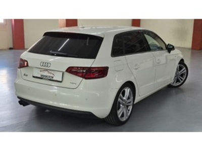 Audi A3 Sportback S line edition 1.4 TFSI 92 kW 90 kW (122 CV) Audi A3 Sportback S line edition 1.4 TFSI 92 kW 90 kW (122 CV)