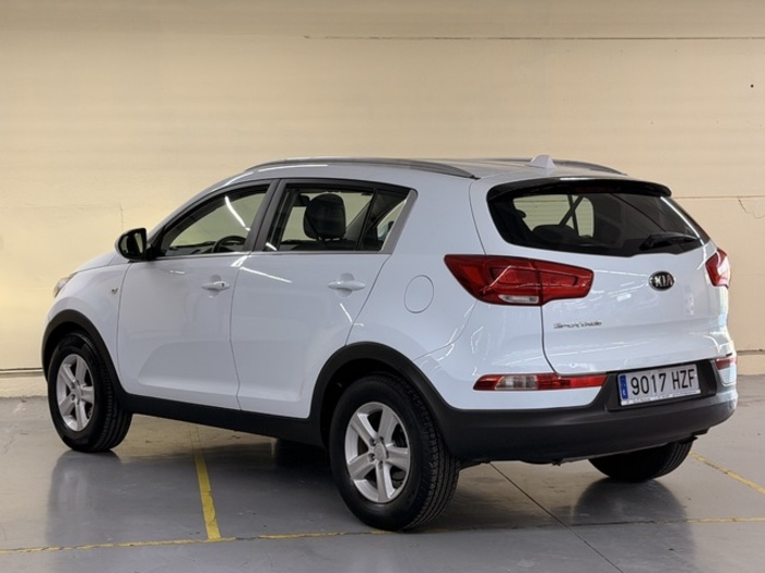 KiaSportage 1.6 GDI Drive 4x2 99 kW (135 CV) Vehículo usado en Barcelona - 3 KiaSportage 1.6 GDI Drive 4x2 99 kW (135 CV) Vehículo usado en Barcelona - 3