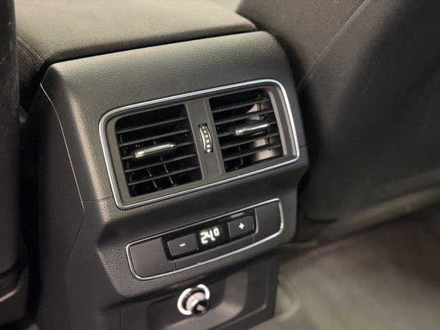 AudiQ5 S Line 2.0 TFSI quattro S Tronic 185 kW (252 CV) Vehículo usado en Barcelona - 11