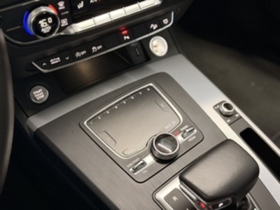 Audi Q5 S Line 2.0 TFSI quattro S Tronic 185 kW (252 CV) Audi Q5 S Line 2.0 TFSI quattro S Tronic 185 kW (252 CV)