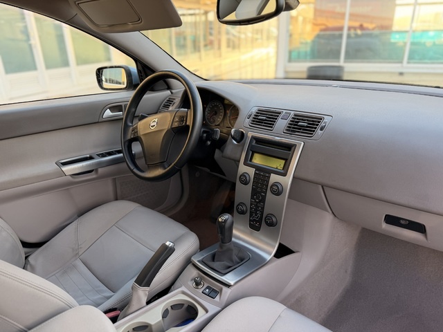 VolvoS40 1.6 Momentum 74 kW (100 CV) Vehículo usado en Barcelona - 9